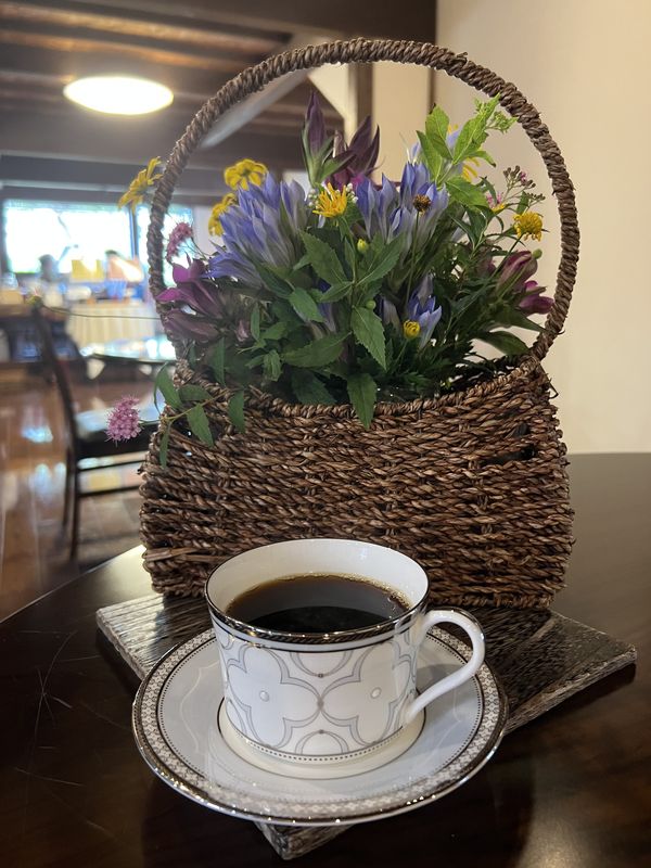 生け花とコーヒー
