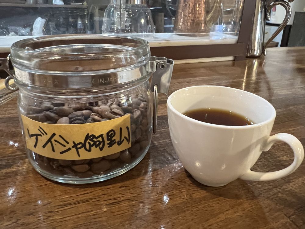 台湾の阿里山で生産されたゲイシャコーヒーを中煎りで飲んだ味の感想