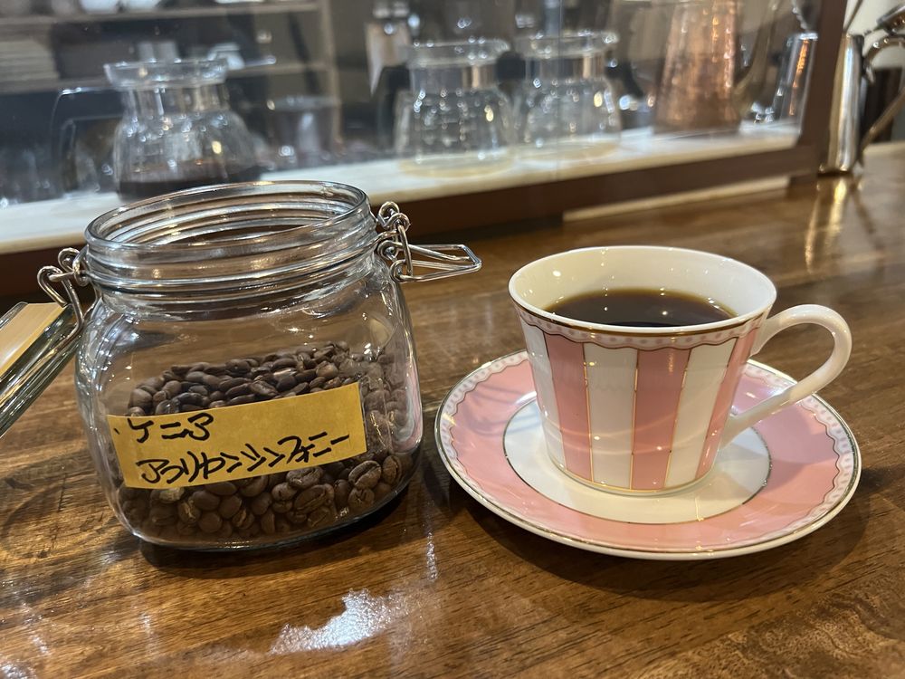 アフリカンシンフォニーというケニアのコーヒーを中煎りで飲んだ味の感想