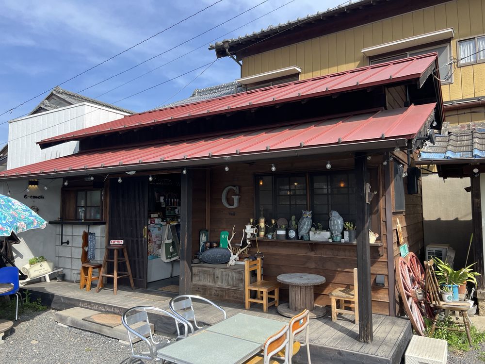 栃木市藤岡の小屋カフェ・じーこんちは店主との会話もはずみ居心地満点だった